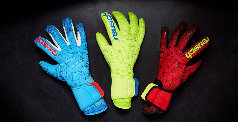Reusch Footy Headlines